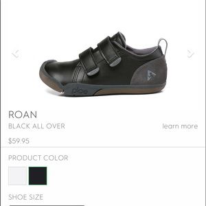 👟 Little Boys PLAE shoes 13.5 👟